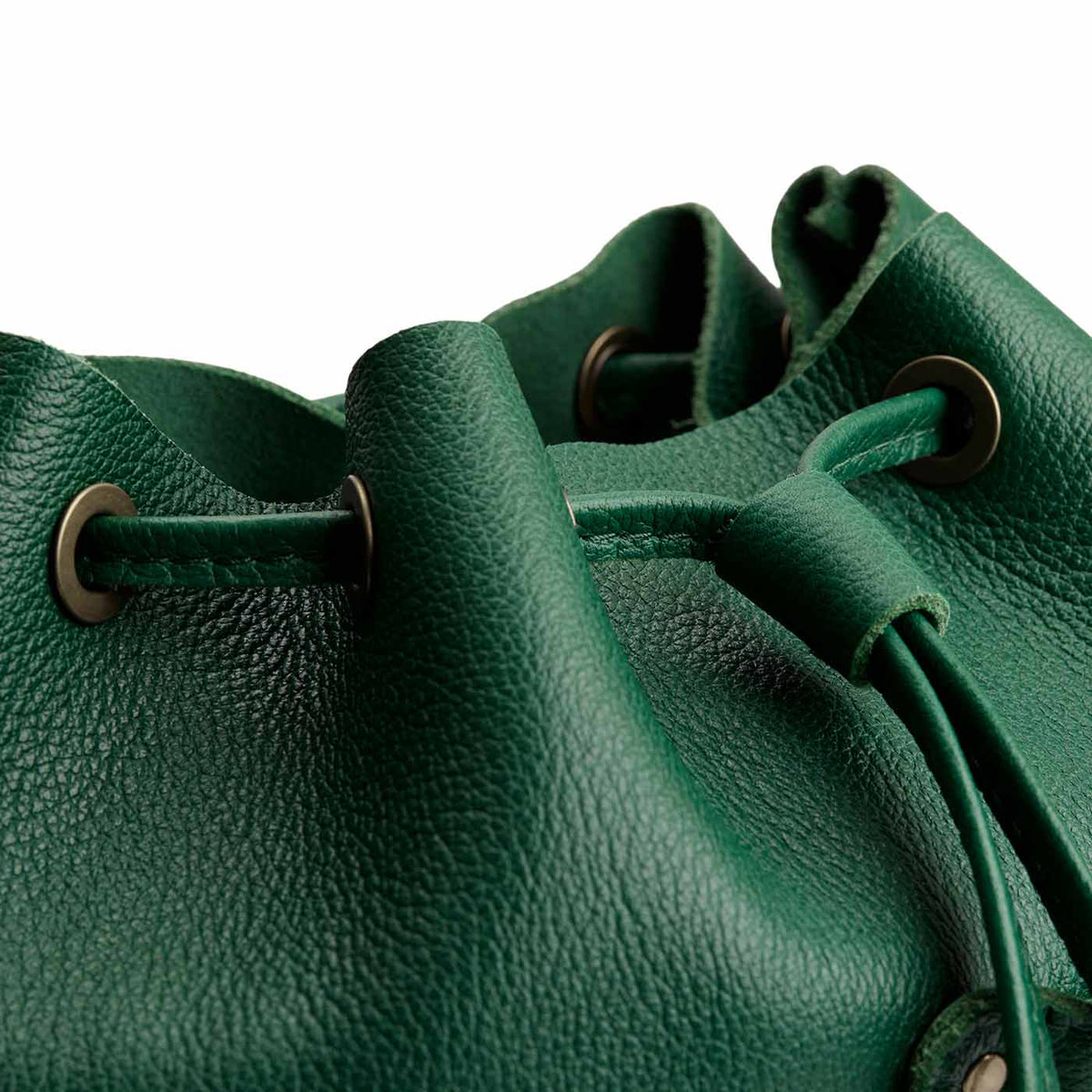 Bacalar | Close-up of slouchy crossbody bag with leather drawstring closure