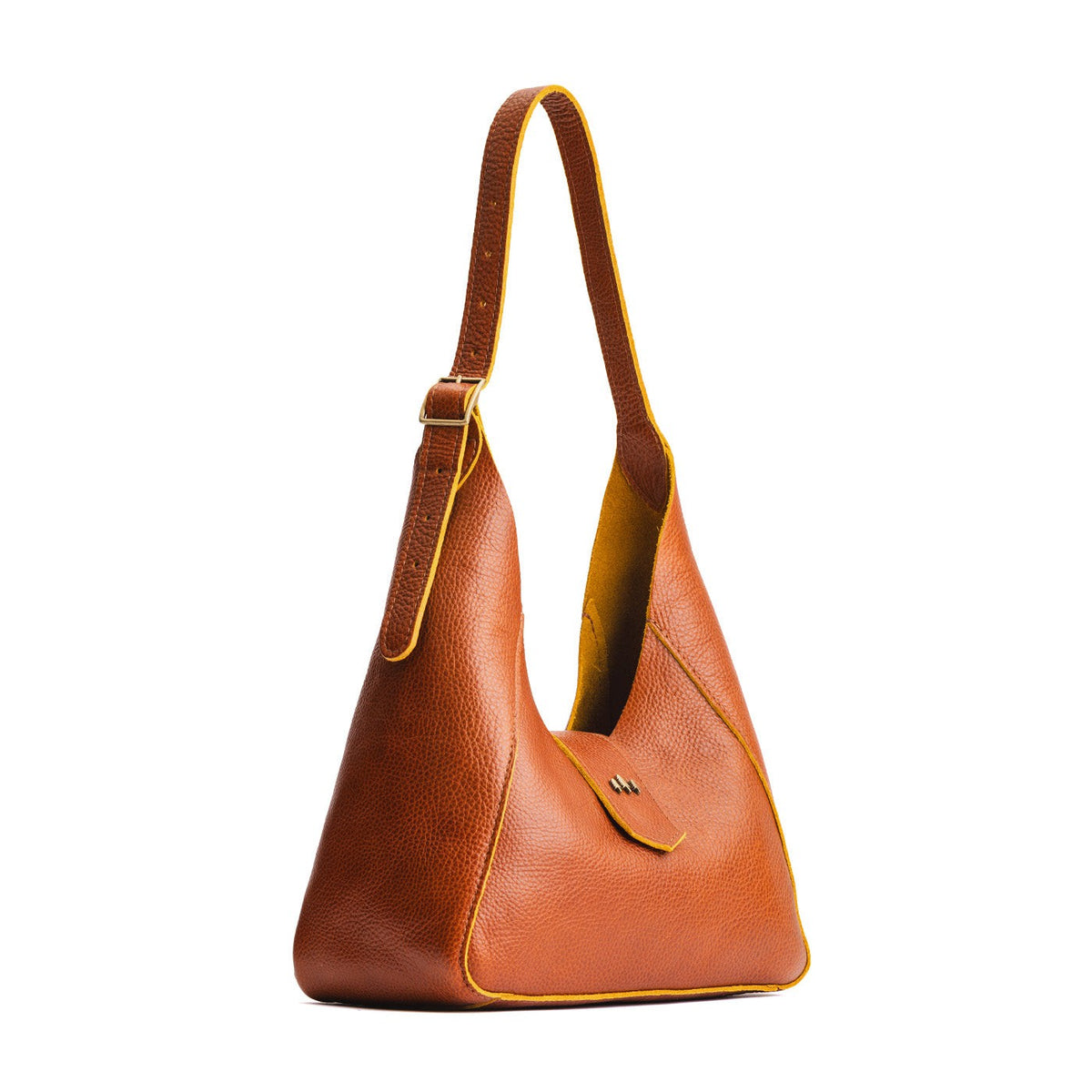 Sienna | Structured hobo shoulder bag with adjustable strap and magnetic closure
