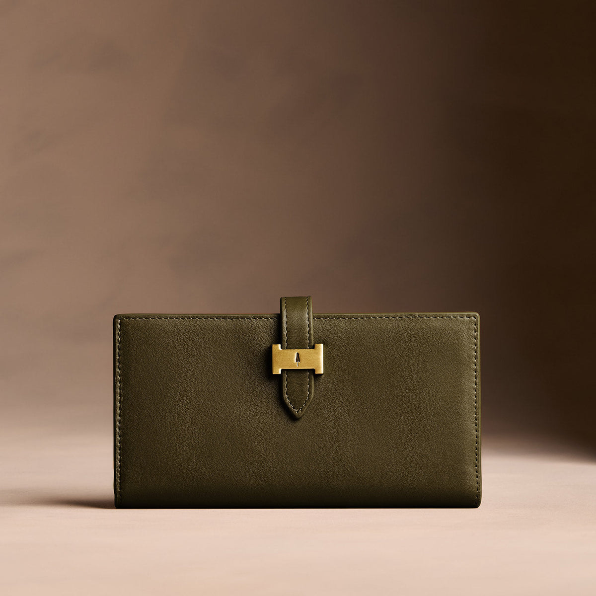 Bay Green*Large | Leather bifold wallet with a strap and bar closure