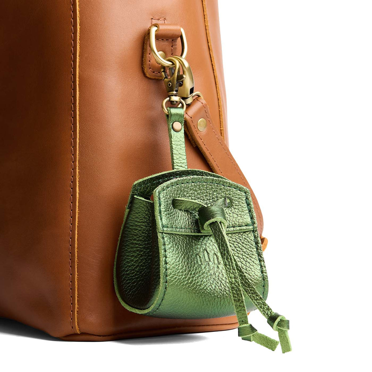 Metallic Greench | Small leather pouch with leather drawstring closure and lobster claw clasp