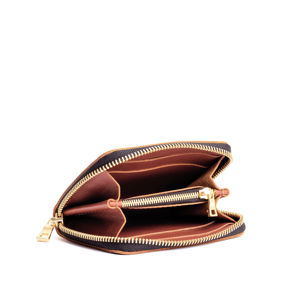 Chestnut | Small leather wallet with zipper and PLG logo