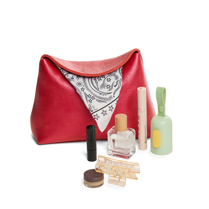 Reba Red | Leather pouch with a folded magnetic closure