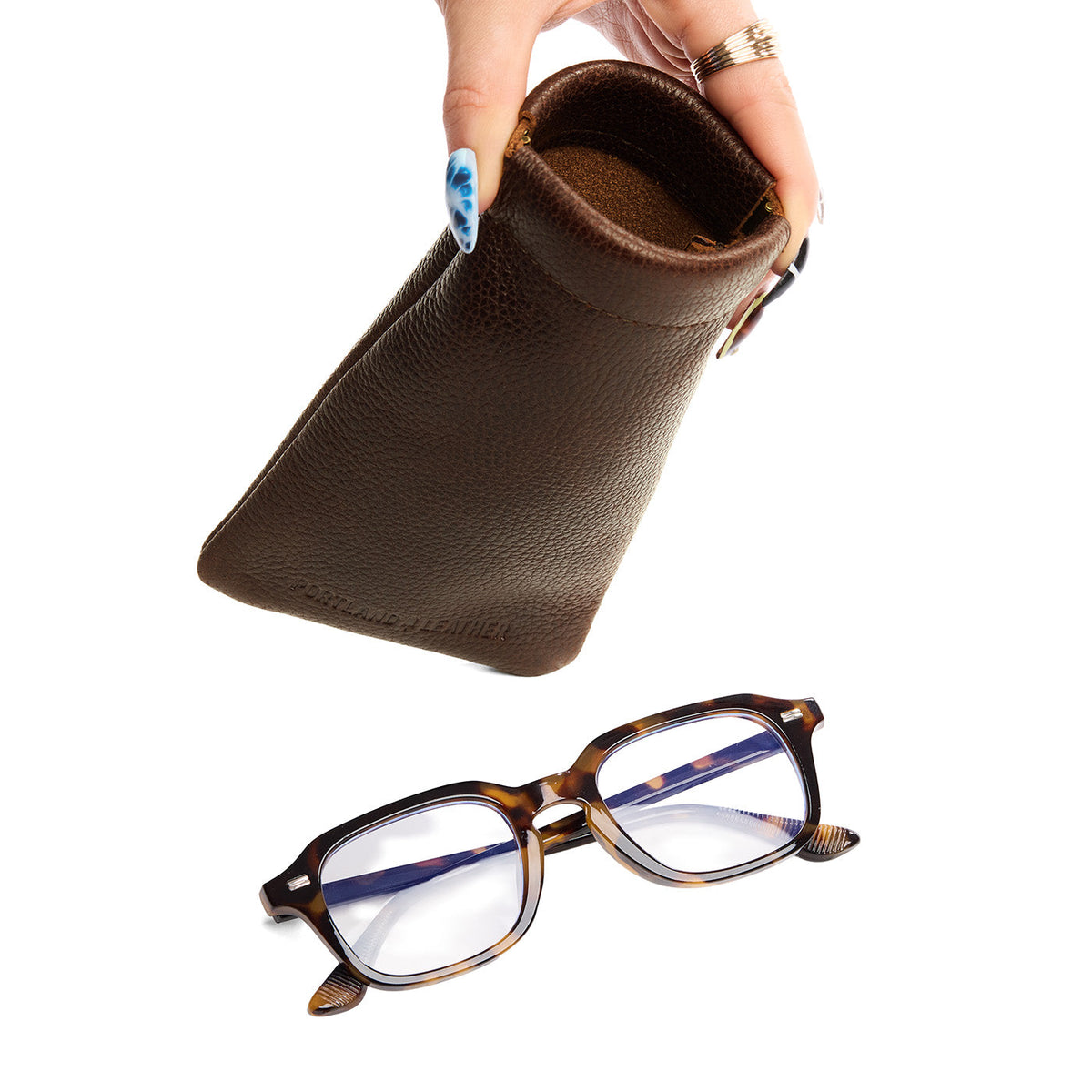 Coldbrew | Leather glasses case with hidden metal spring closure