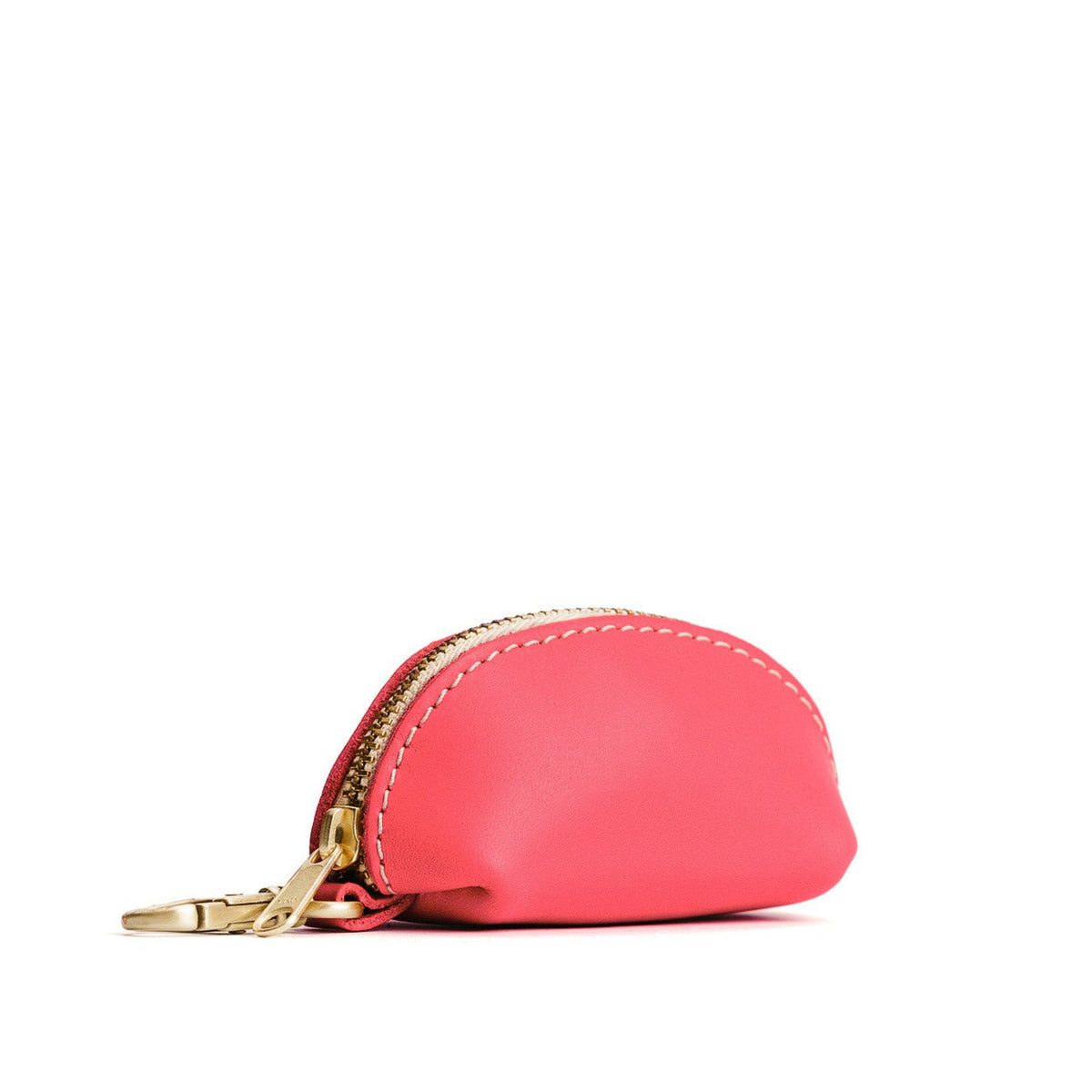 Tulip | Taco shaped leather pouch with zipper and swivel lobster clasp on white background