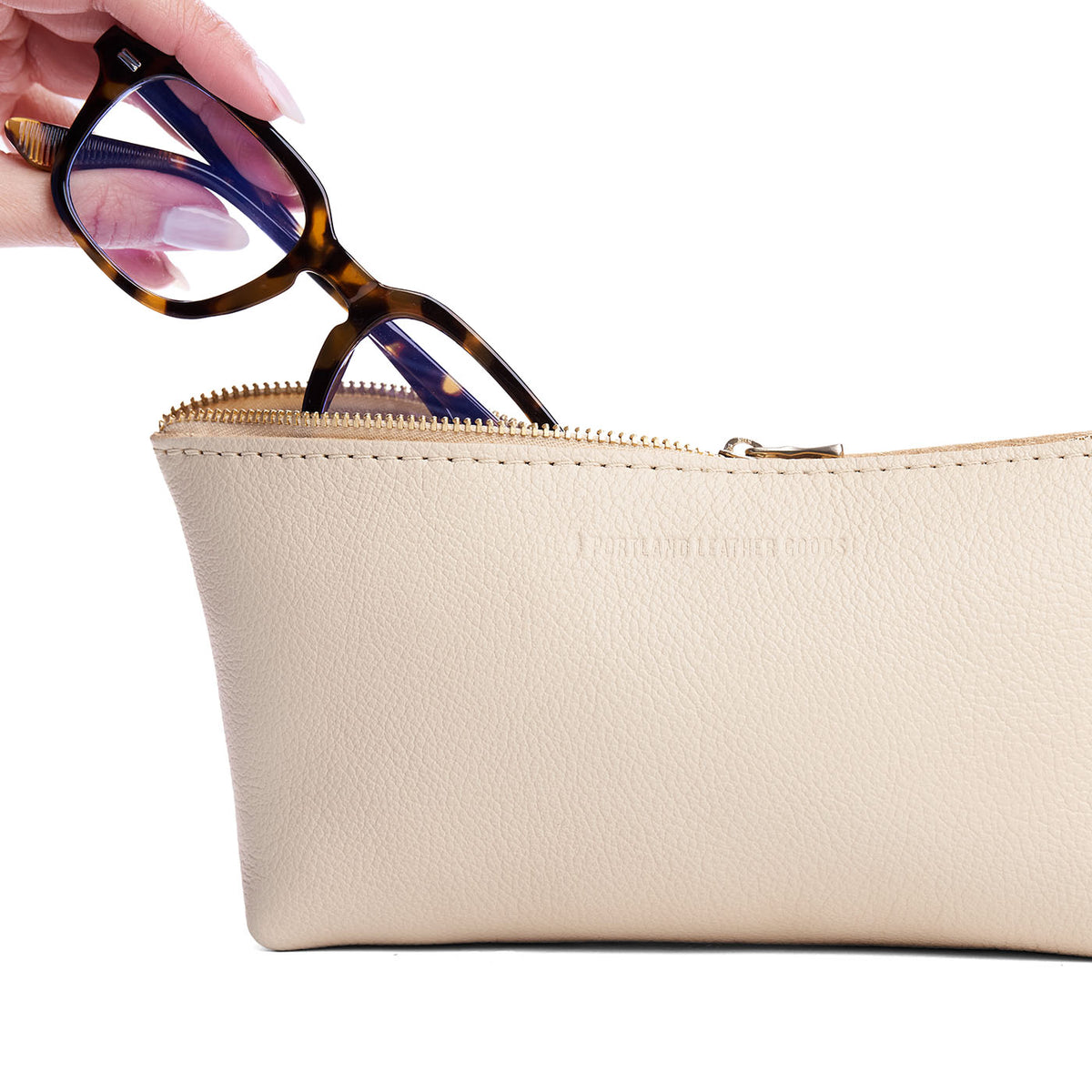 Pebbled Bone | Leather utility bag pouch with top zipper